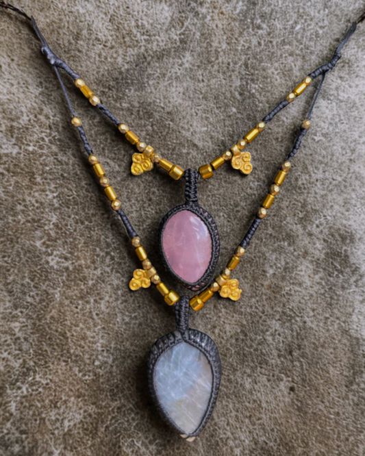 Collana con Doppio Pendente in Quarzo Rosa e Fluorite