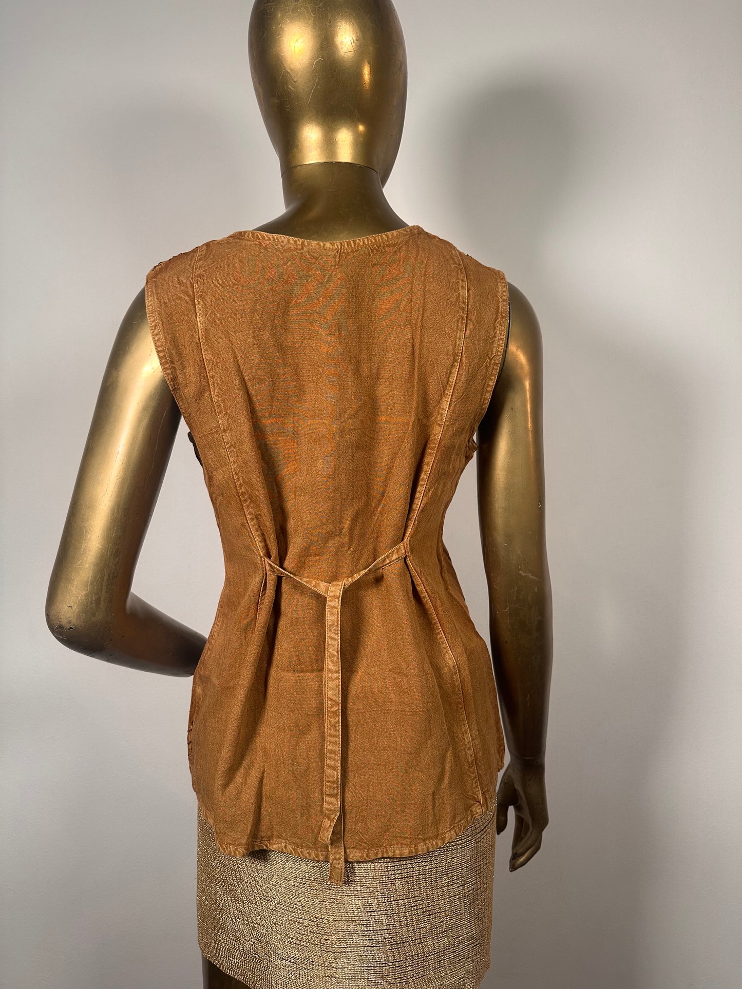 Blusa ricamata regolabile