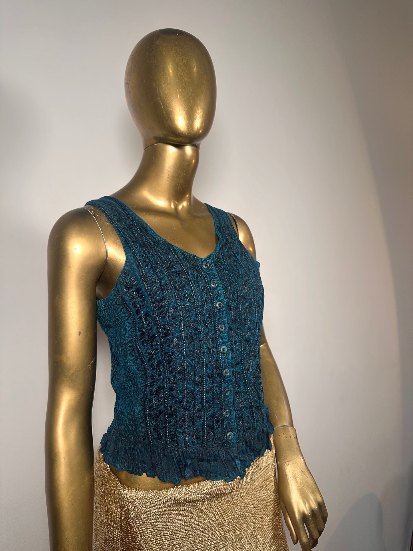 Top desert queen blue