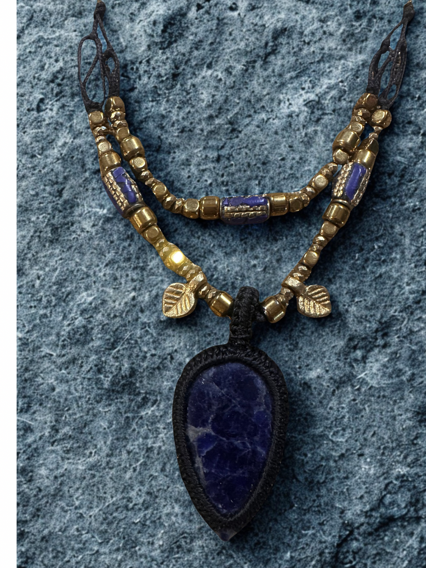 Collana talismano doppio filo con lapislazzuli